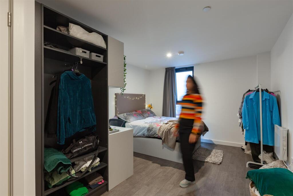 1 bedroom flat share for rent