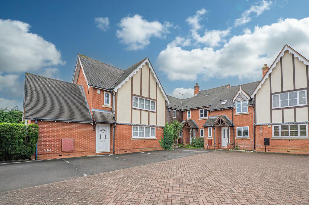 Main image of property: Shelfield Close, Hockley Heath, B94