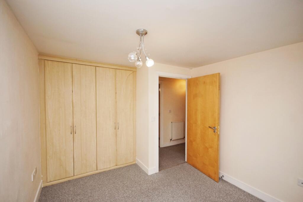 Apartment in Bristol, Bradley Stoke - View 5
