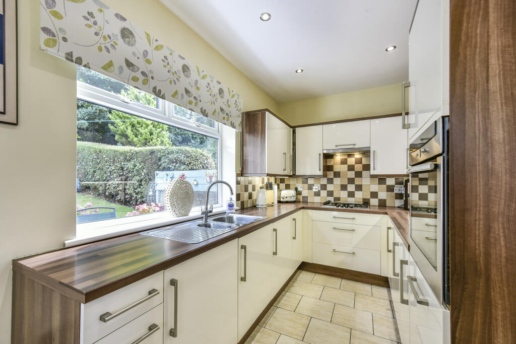 House in Sheffield, South Yorkshire - View 4