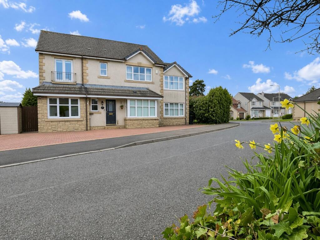 Main image of property: 2 Mayfield Gardens, Milnathort, KY13