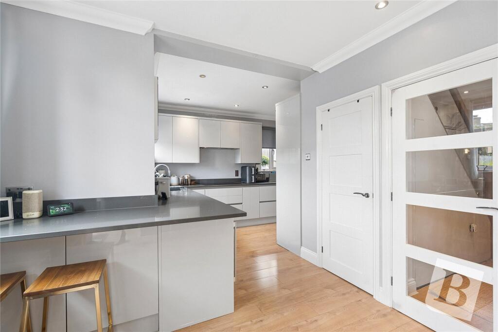 House in London - View 5