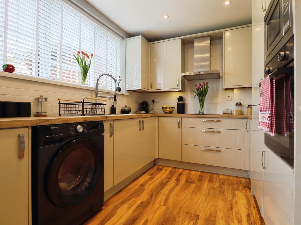 Bracken Place, Cardiff photo 4