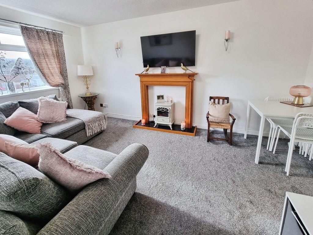 Nedderton Close, The Boltons  photo 4