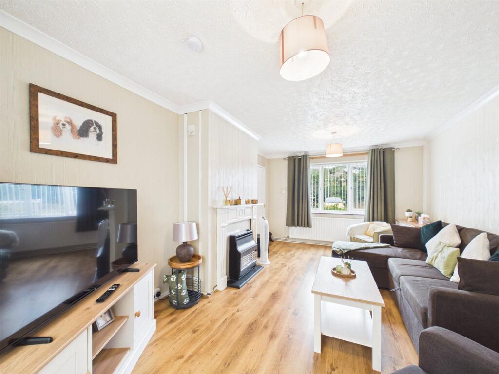 House in Worcester - View 2
