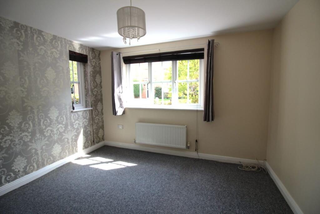 Apartment in Solihull, Vulcan House Industrial Estate - More