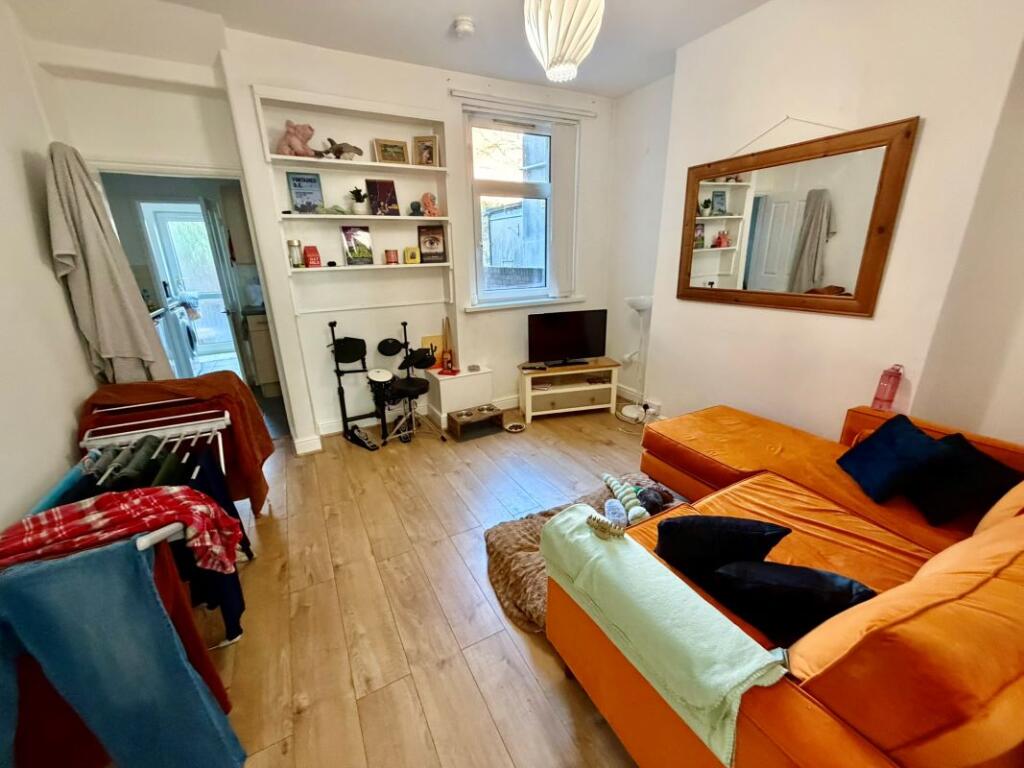 11 Colum Place, Cardiff, CF10 3EP photo 3