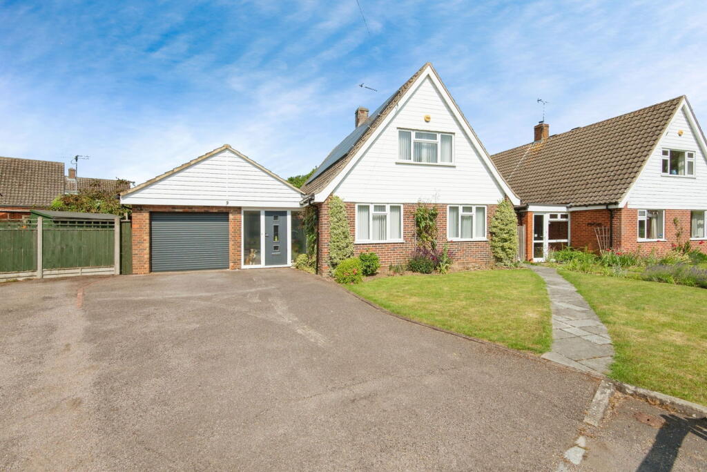 Main image of property: The Poplars, Ickleford, Hitchin, SG5 3TT