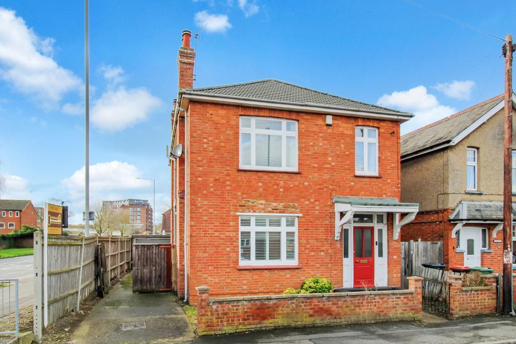 Main image of property: North Gate, Bletchley, Milton Keynes, Buckinghamshire, MK2 2TJ