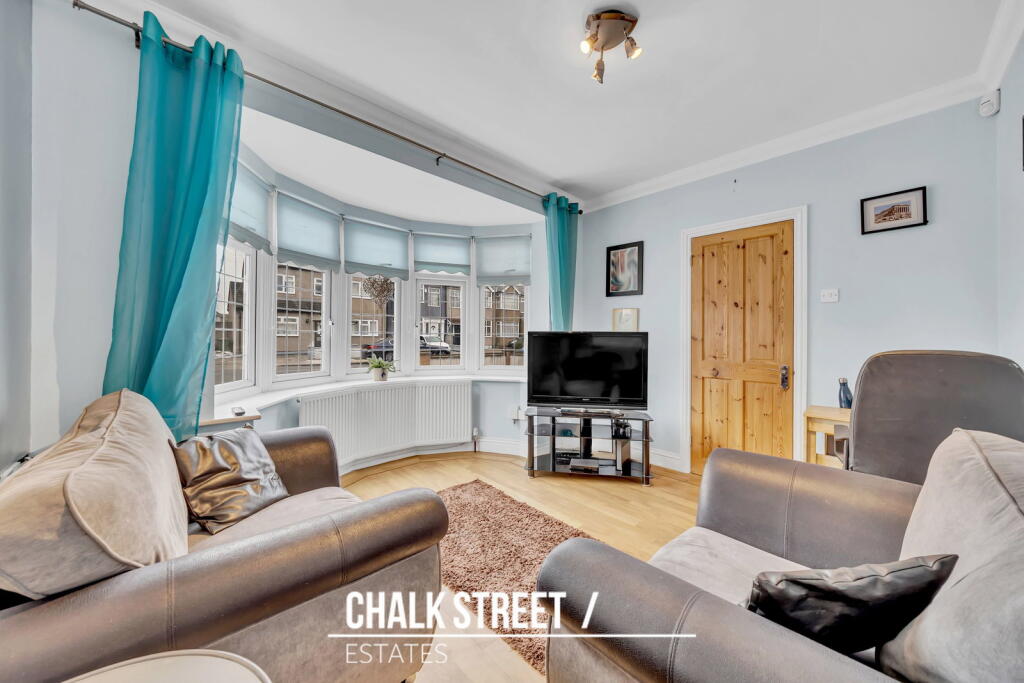 House in Rainham, South Hornchurch - View 4