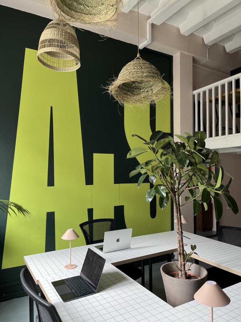 Studio 10