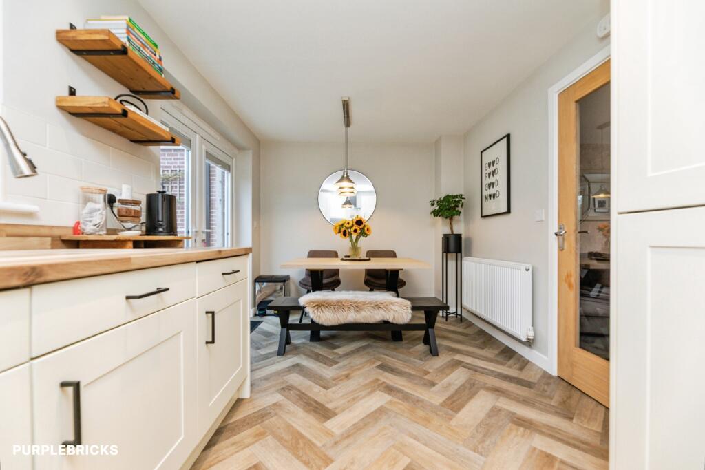 House in Barnsley, South Yorkshire - More