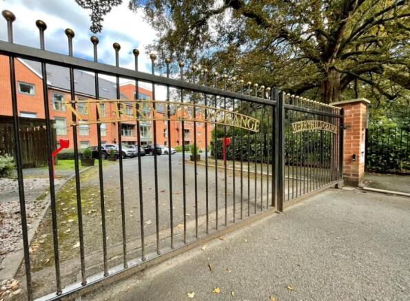 49 Merryfield Grange, Bolton, BL1 5GS - View 2