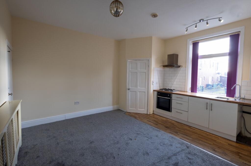 House in Kirklees, West Yorkshire - View 4
