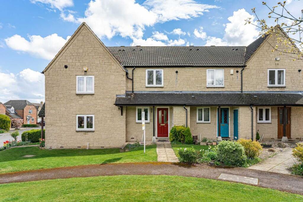Main image of property: Kelham Hall Drive, Wheatley, OX33