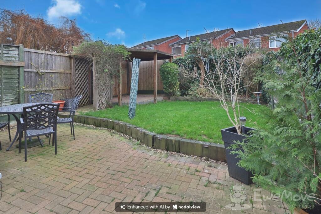 House in Worcester - More
