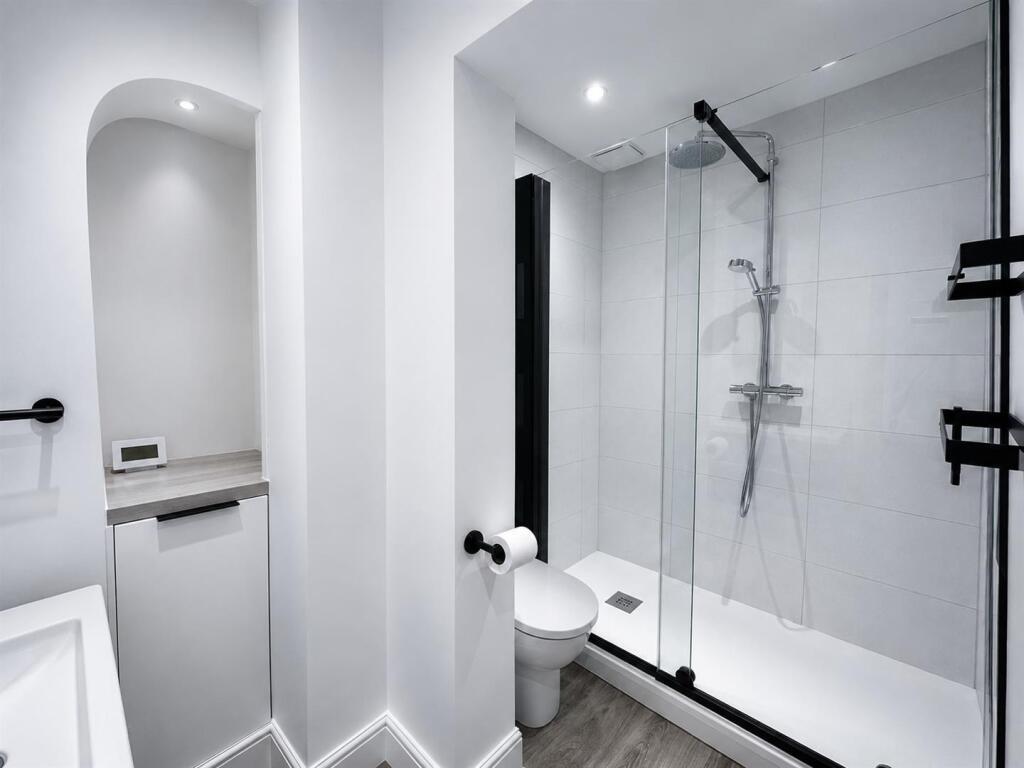 Apartment in Bath, Walcot - View 5