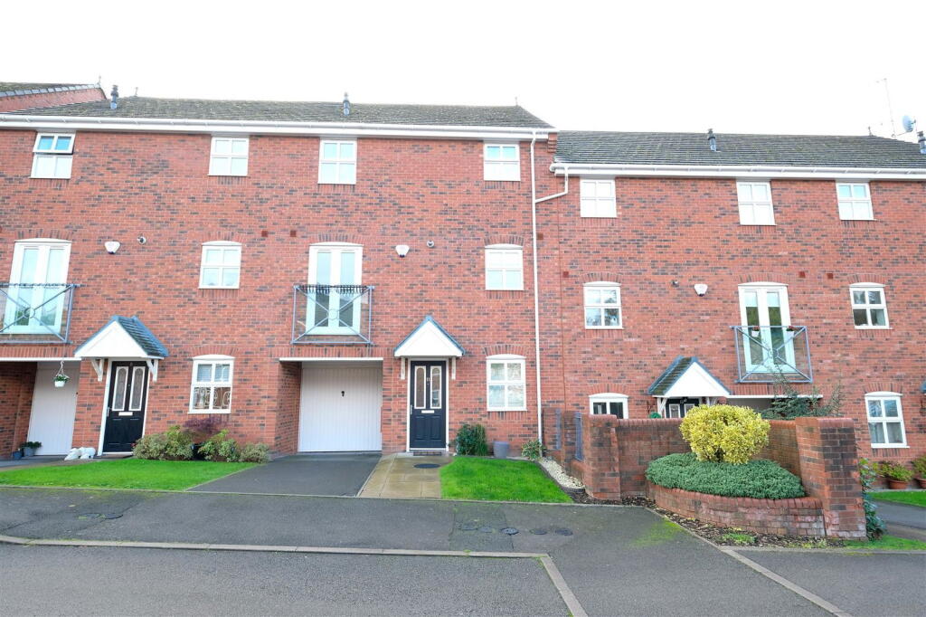 Main image of property: Crownoakes Drive, Wordsley, Stourbridge, DY8 5SQ