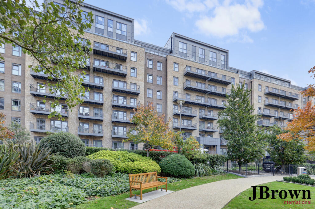 2-bed apartment on Fermont House, Beaufort Square, London, NW9, £540,000