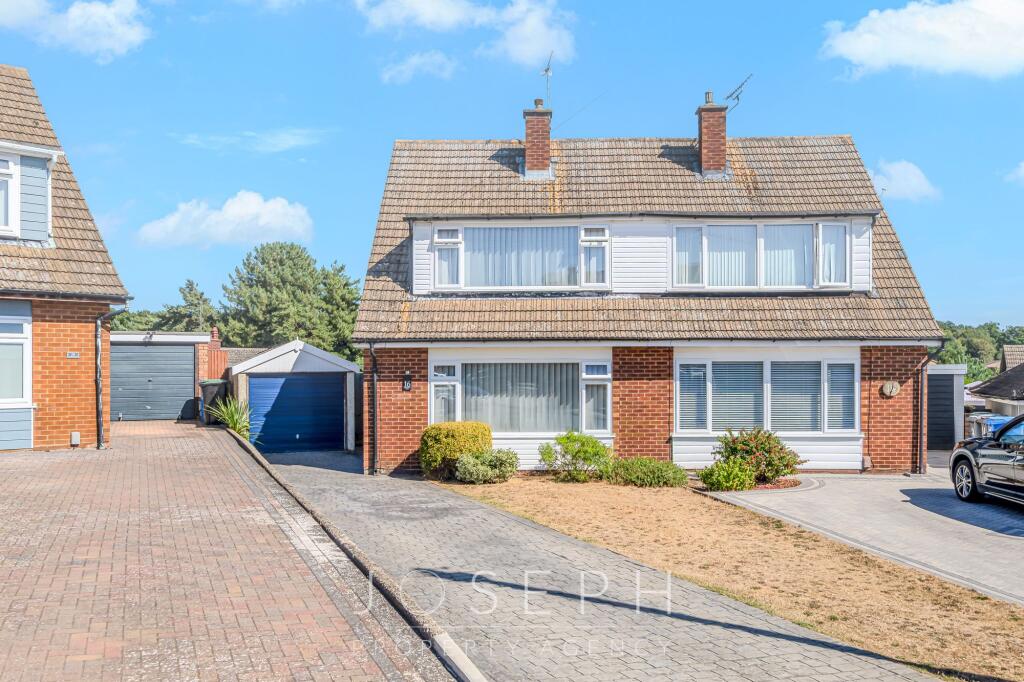 Main image of property: Dawnbrook Close, Ipswich, IP2