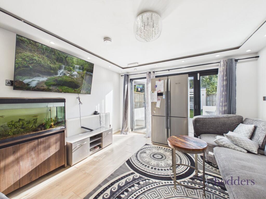House in Twickenham - View 4