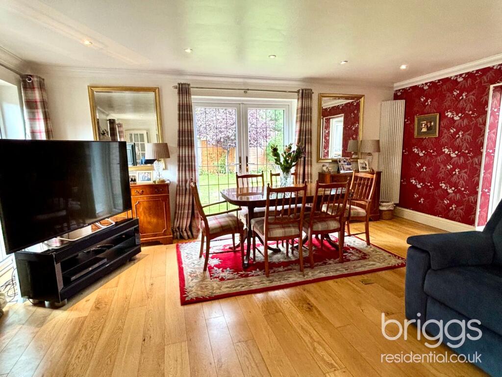 House in South Kesteven, Baston - More