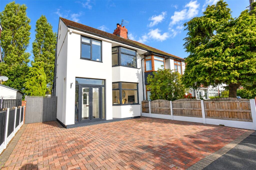 Main image of property: The Ridgeway, Meols, Wirral
