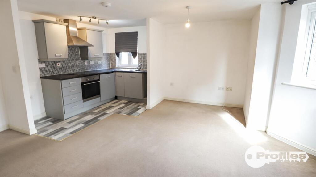 Apartment in Leicester - View 3