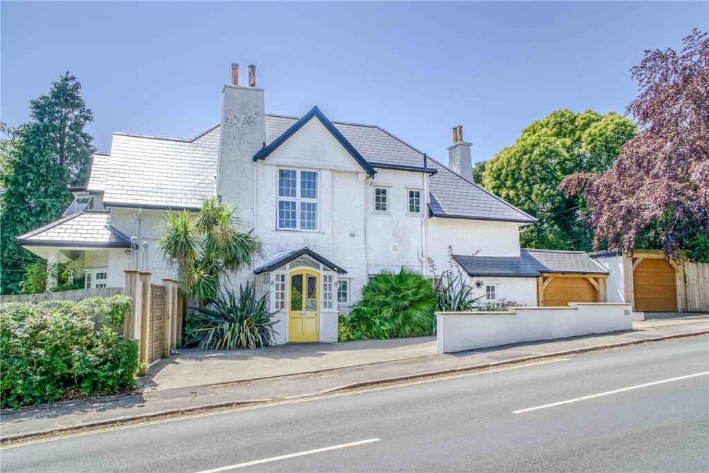 Main image of property: Sandecotes Road, Lower Parkstone, Poole, BH14
