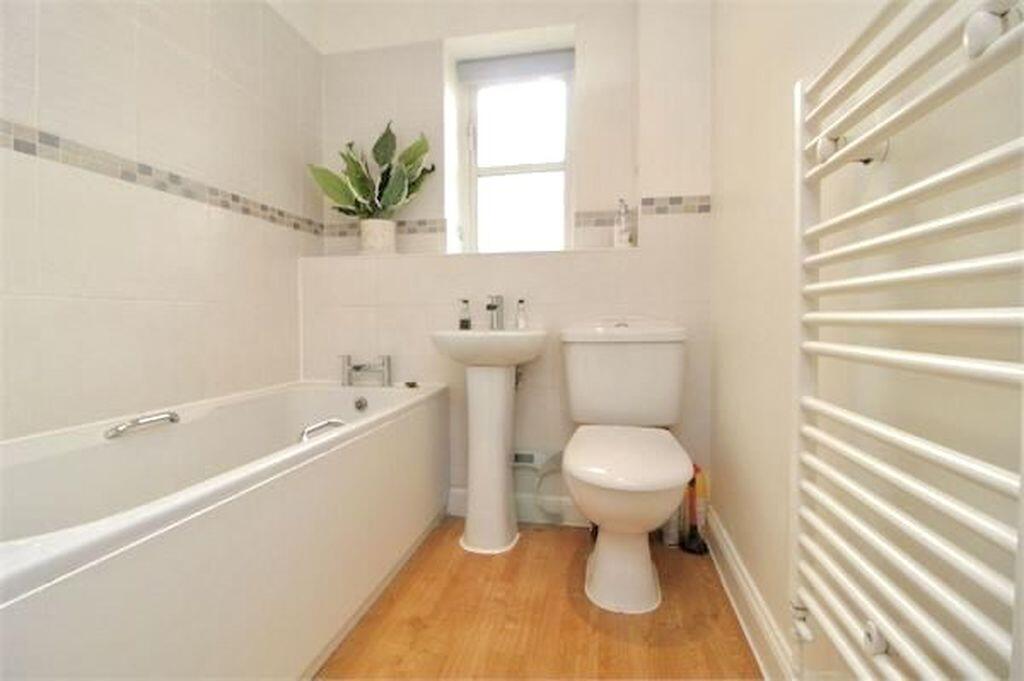 Apartment in Milton Keynes, Shenley Church End - View 5