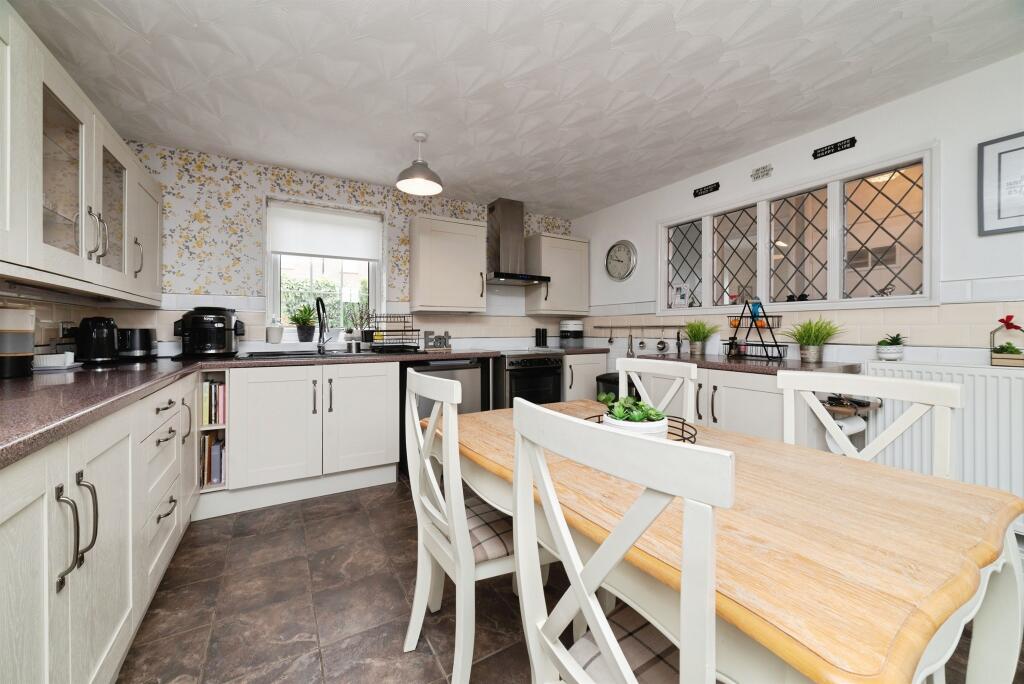 House in Hull, Kingston upon Hull - View 4