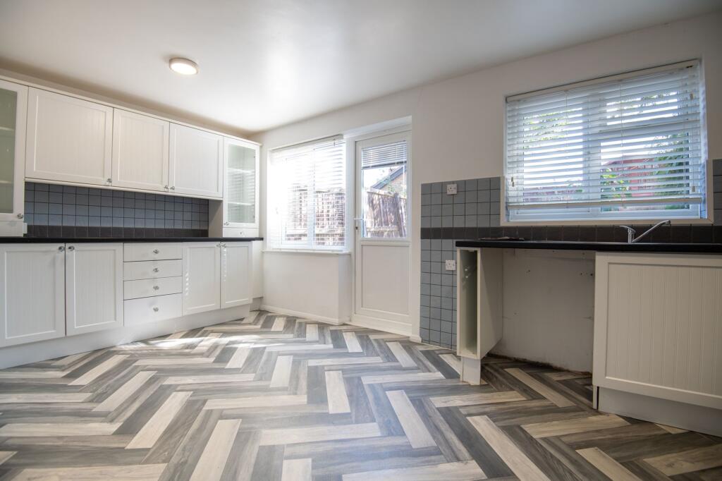 House in Wellingborough, Glenvale Park - View 4