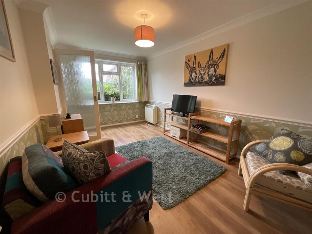 House in Brighton - View 2