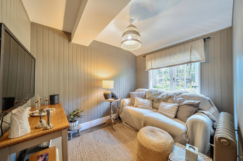 House in Watford - View 4