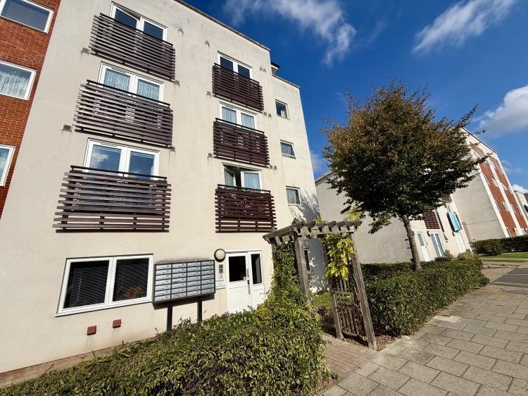 Apartment in Ipswich, Suffolk - View 2