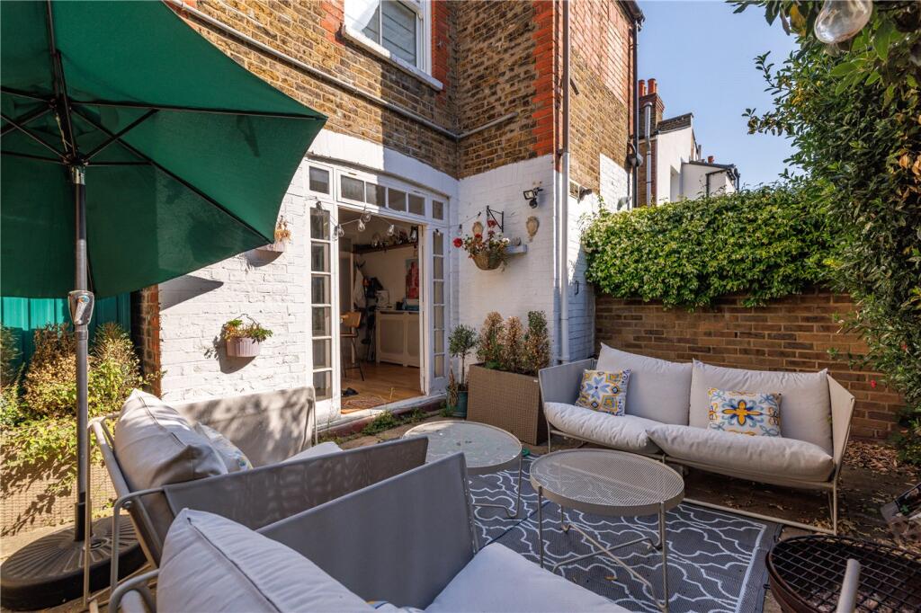 3 bedroom apartment for rent