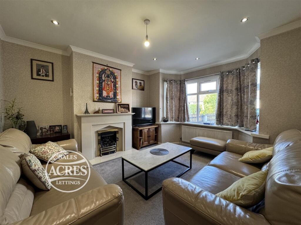 House in Sutton Coldfield, Milking Gate - View 4