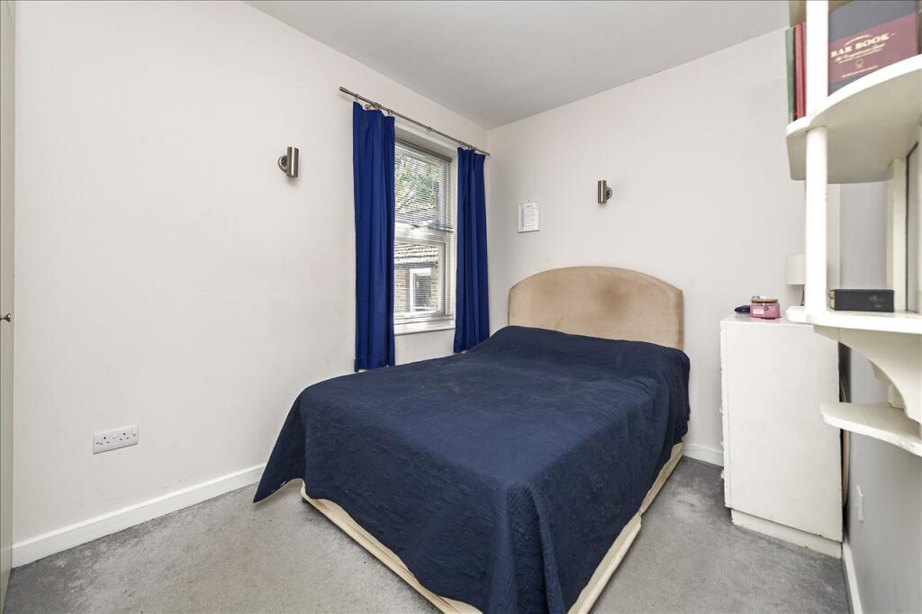 Apartment in London - View 5