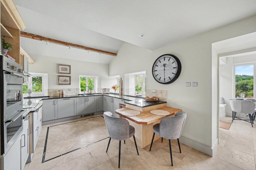 House in Harrogate, Thornthwaite with Padside - View 3