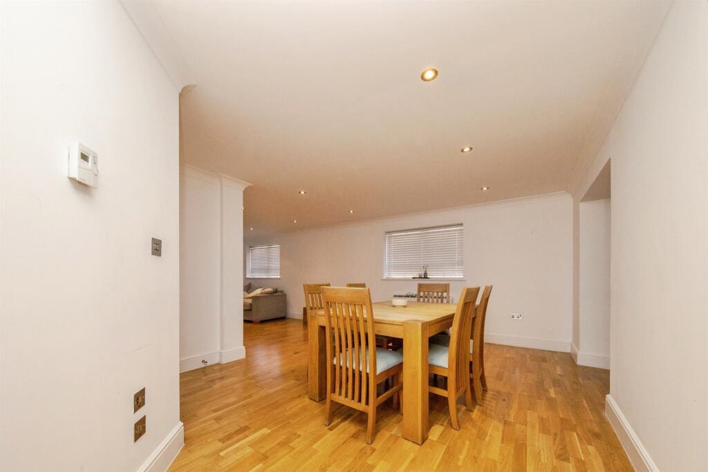 Apartment in Ipswich - View 4