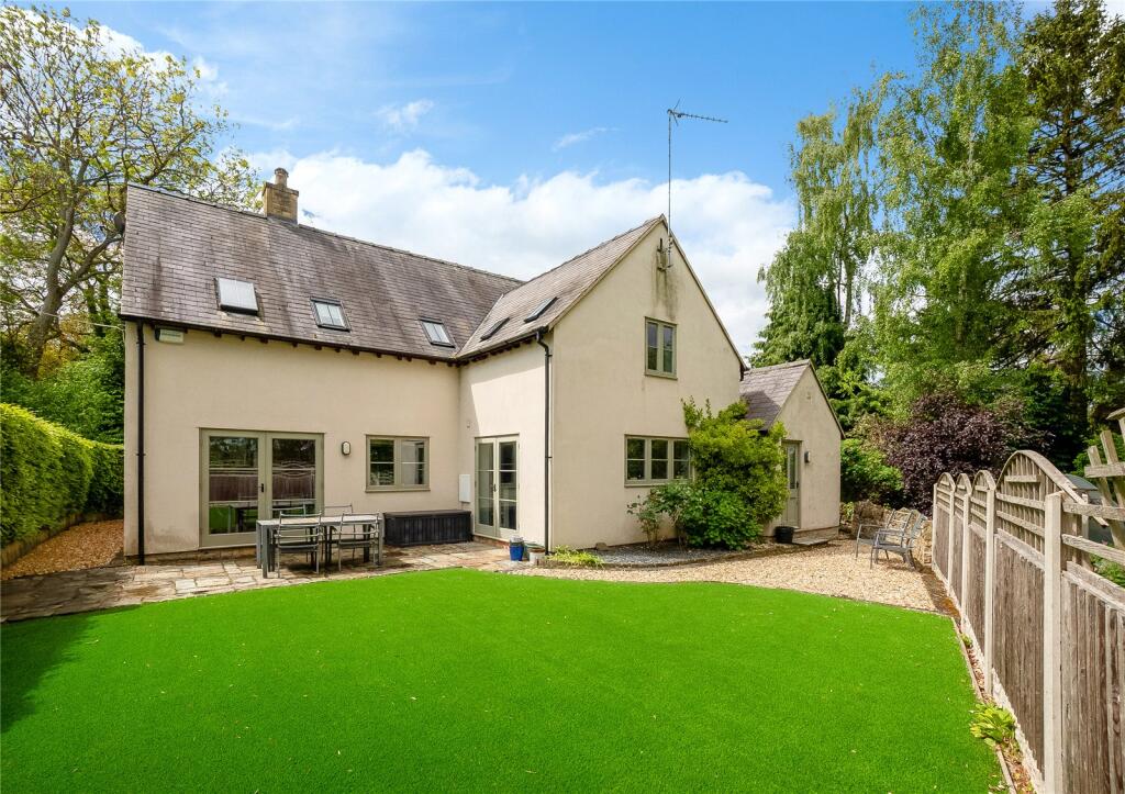 Main image of property: The Hollows, Long Compton, Shipston-On-Stour, Warwickshire, CV36