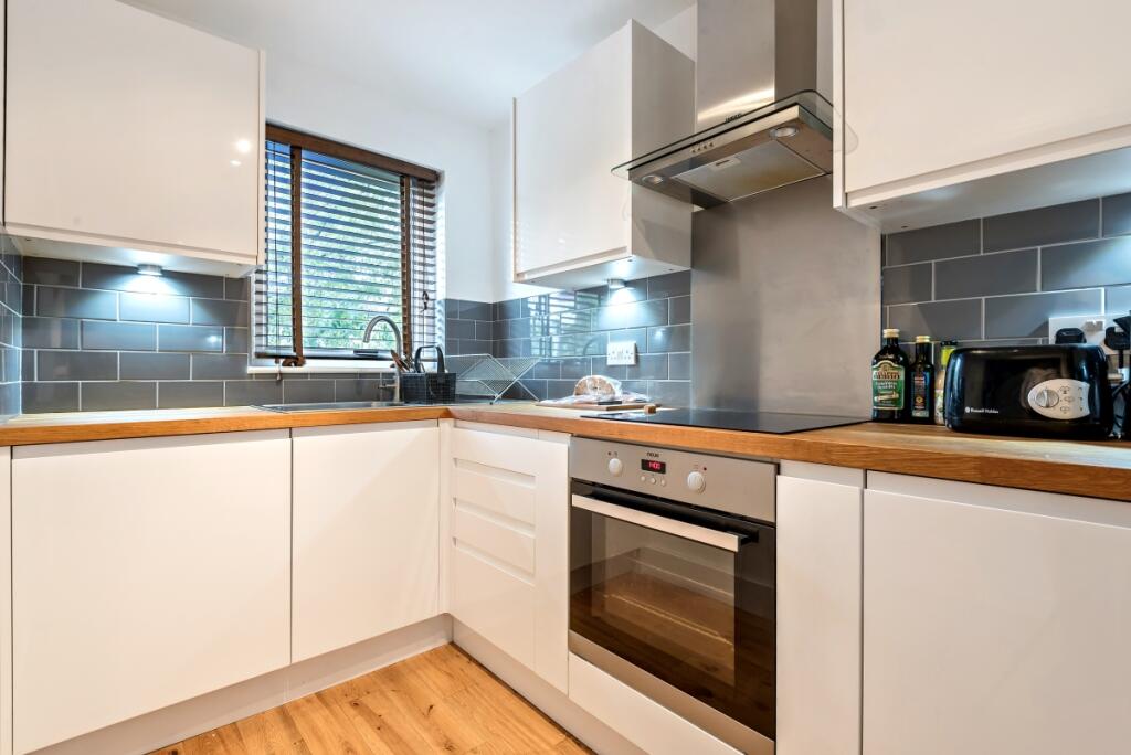 Main image of property: Westcott Road, Kennington, London, SE17