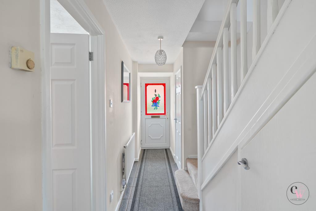 Hawthorn Close, Winsford photo 2