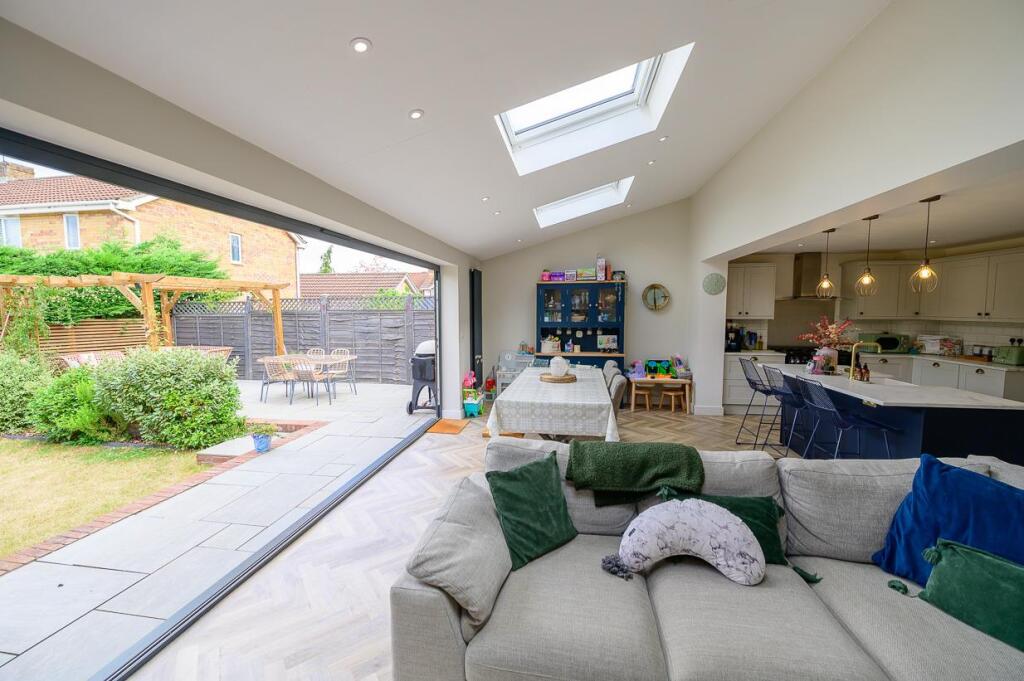 House in Bristol, Downend, Downend and Bromley Heath - More