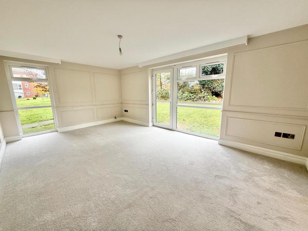 Brocklehurst Way, Macclesfield photo 3