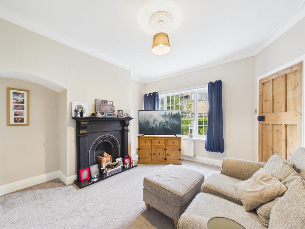 The Grove, Laburnum Avenue, Hull, North Humberside, HU8 photo 3