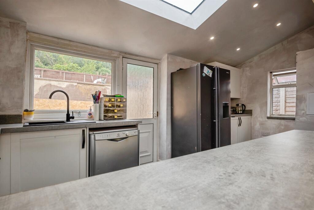 House in Worcester - View 5