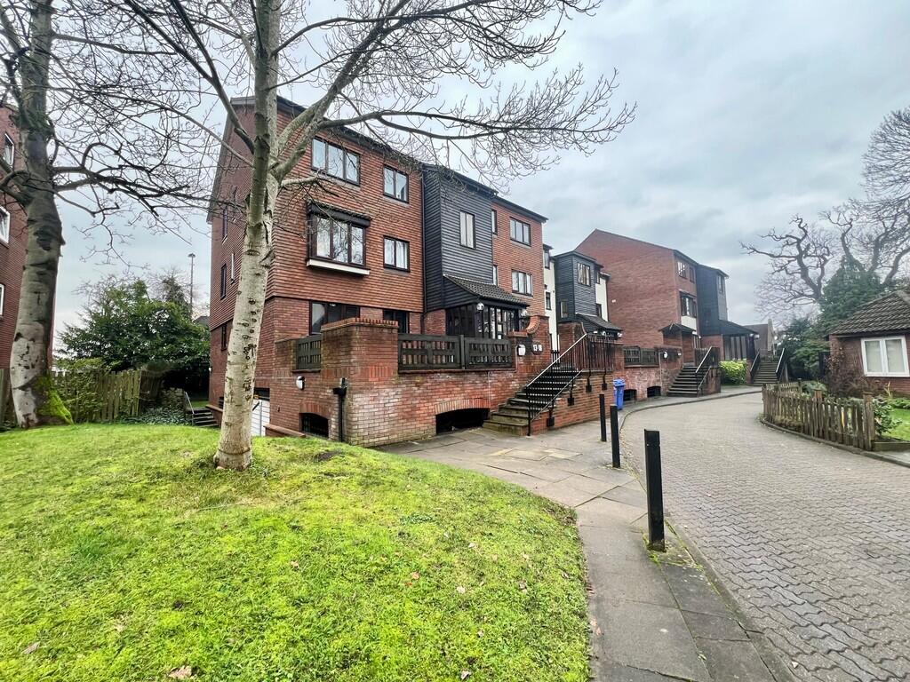 Main image of property: Oakdene Close, Pinner