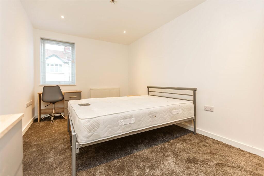 5 bedroom apartment for rent
