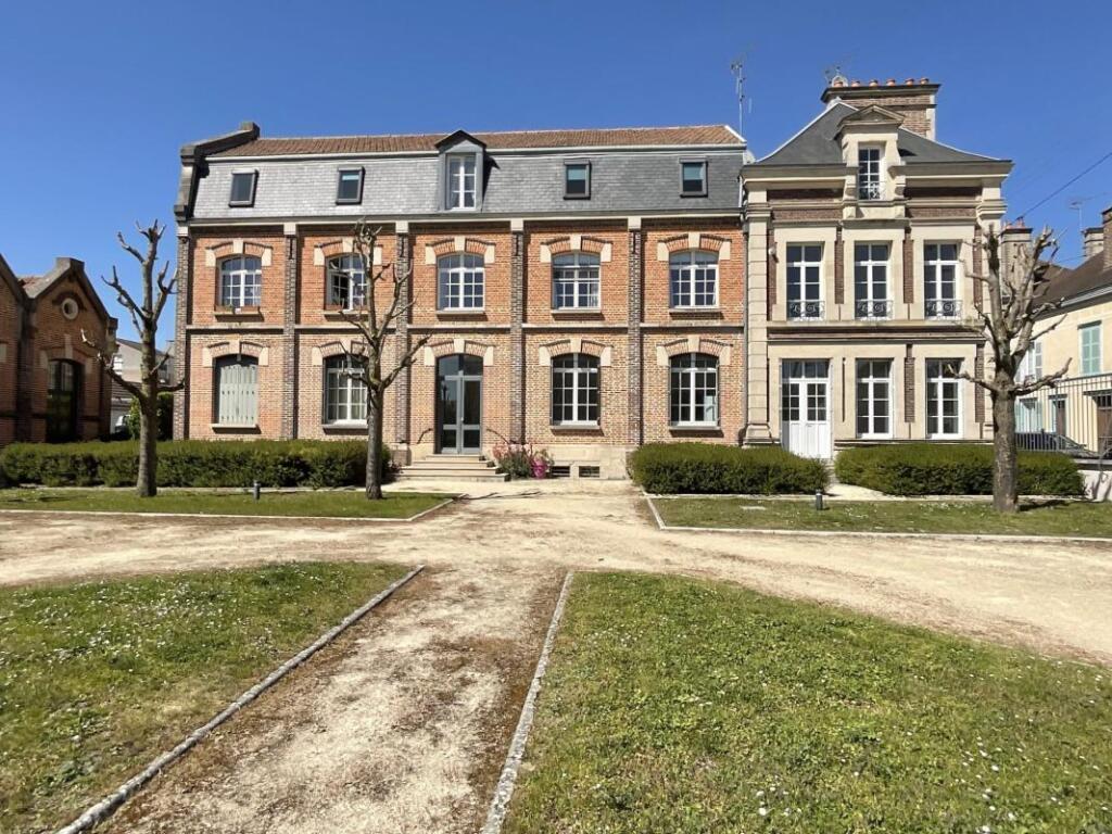 Main image of property: Champagne-Ardenne, Aube, Ste-Savine
